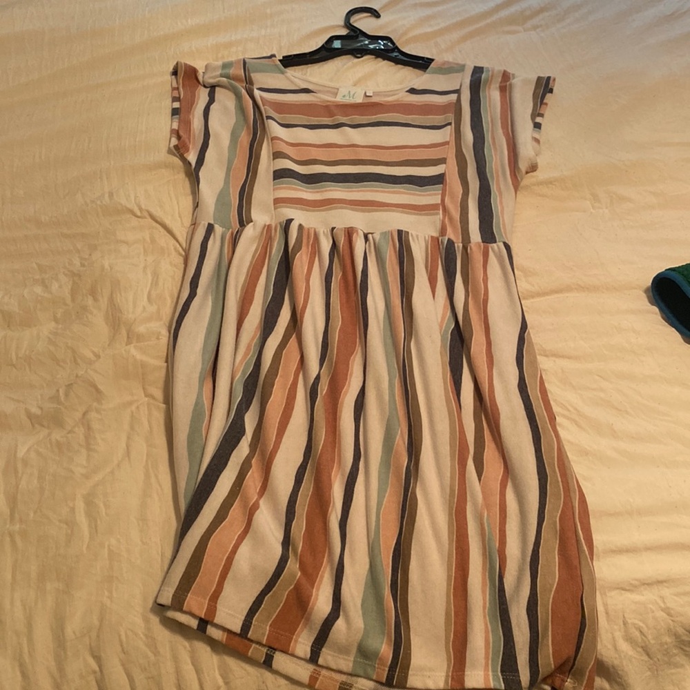 Womens flowy dress with pockets